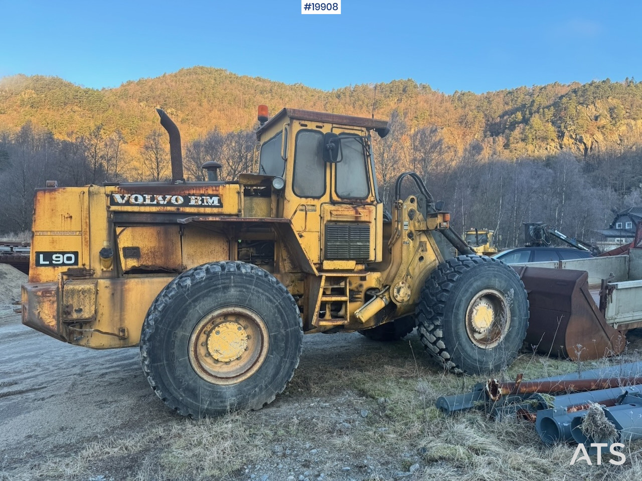 Volvo L90 Hjullaster m/ Skuffe - Pyöräkuormaaja: kuva Volvo L90 Hjullaster m/ Skuffe - Pyöräkuormaaja Volvo L90 Hjullaster m/ Skuffe - Pyöräkuormaaja: kuva Volvo L90 Hjullaster m/ Skuffe - Pyöräkuormaaja