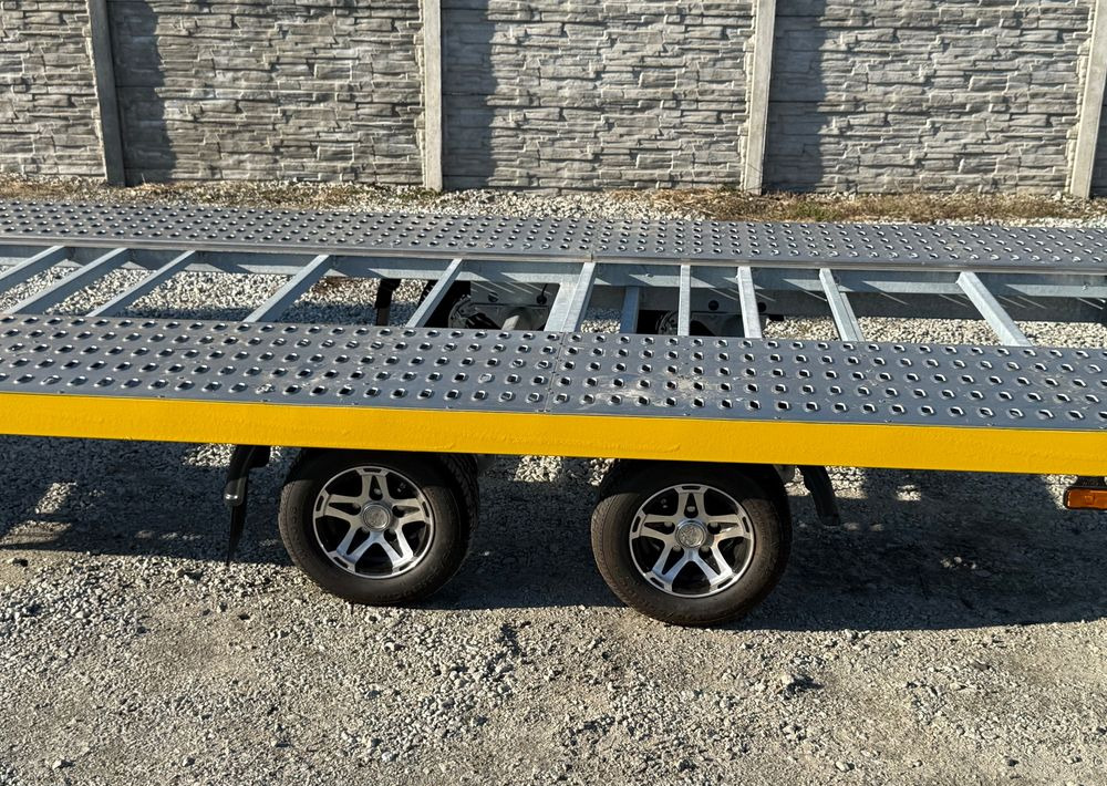 Boro LOTUS - Peräkärry: kuva Boro LOTUS - Peräkärry Boro LOTUS - Peräkärry: kuva Boro LOTUS - Peräkärry