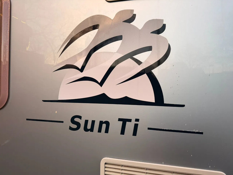 Renault KED Halfintregaal SUN TI - Puoli-integroitu asuntoauto: kuva Renault KED Halfintregaal SUN TI - Puoli-integroitu asuntoauto Renault KED Halfintregaal SUN TI - Puoli-integroitu asuntoauto: kuva Renault KED Halfintregaal SUN TI - Puoli-integroitu asuntoauto