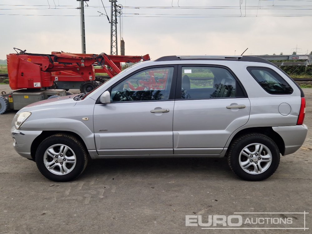 2005 Kia Sportage - Maasturi/ Katumaasturi: kuva 2005 Kia Sportage - Maasturi/ Katumaasturi 2005 Kia Sportage - Maasturi/ Katumaasturi: kuva 2005 Kia Sportage - Maasturi/ Katumaasturi