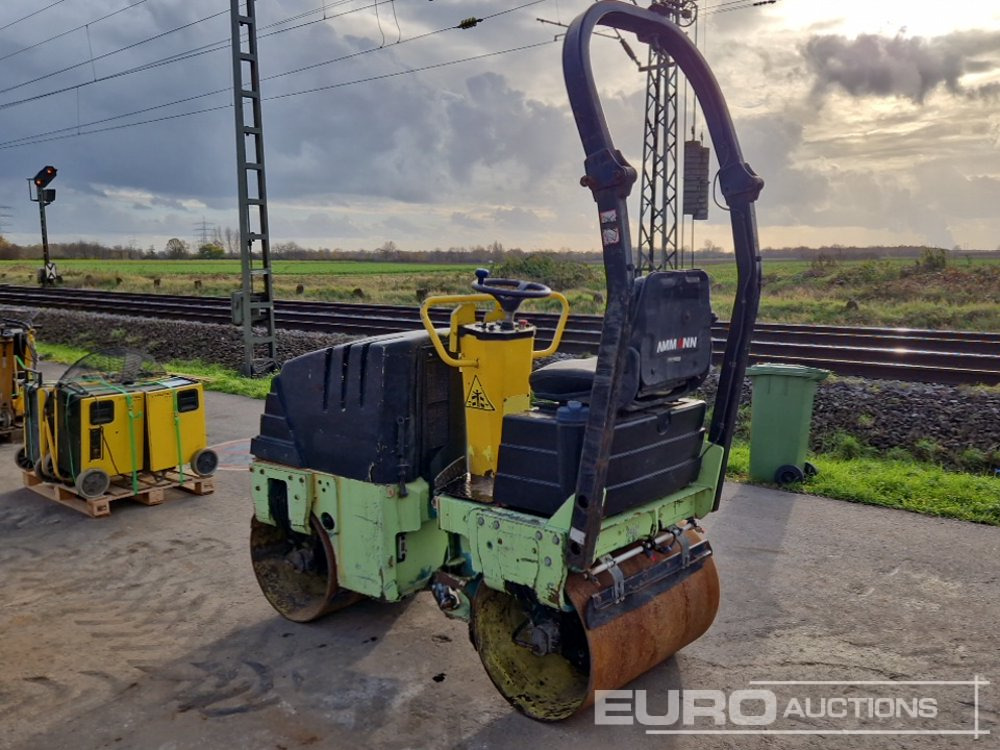 2010 Ammann AV12-2 - Jyrä: kuva 2010 Ammann AV12-2 - Jyrä 2010 Ammann AV12-2 - Jyrä: kuva 2010 Ammann AV12-2 - Jyrä