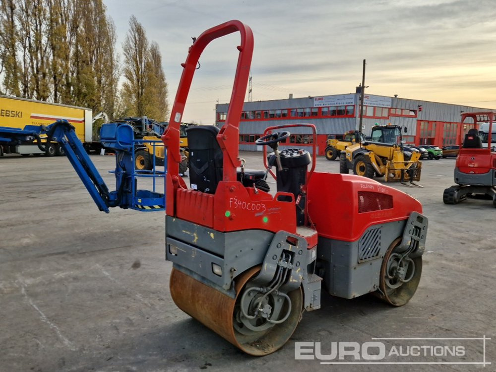 2010 Bomag BW100 AD-4 - Jyrä: kuva 2010 Bomag BW100 AD-4 - Jyrä 2010 Bomag BW100 AD-4 - Jyrä: kuva 2010 Bomag BW100 AD-4 - Jyrä