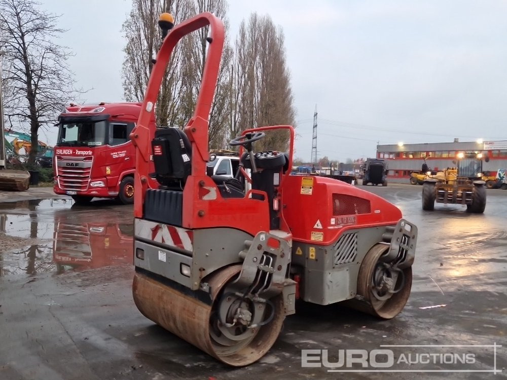 2010 Bomag BW120AD-4 - Jyrä: kuva 2010 Bomag BW120AD-4 - Jyrä 2010 Bomag BW120AD-4 - Jyrä: kuva 2010 Bomag BW120AD-4 - Jyrä