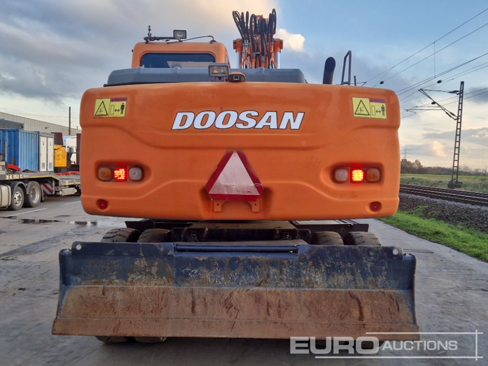 2010 Doosan DX170W - Pyöräalustainen kaivinkone: kuva 2010 Doosan DX170W - Pyöräalustainen kaivinkone 2010 Doosan DX170W - Pyöräalustainen kaivinkone: kuva 2010 Doosan DX170W - Pyöräalustainen kaivinkone