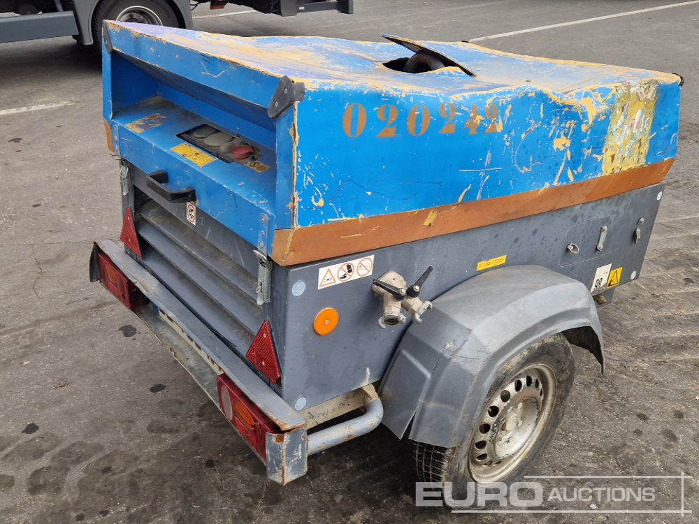 2011 Atlas Copco XAS47KD 92CFM - Ilmakompressori: kuva 2011 Atlas Copco XAS47KD 92CFM - Ilmakompressori 2011 Atlas Copco XAS47KD 92CFM - Ilmakompressori: kuva 2011 Atlas Copco XAS47KD 92CFM - Ilmakompressori