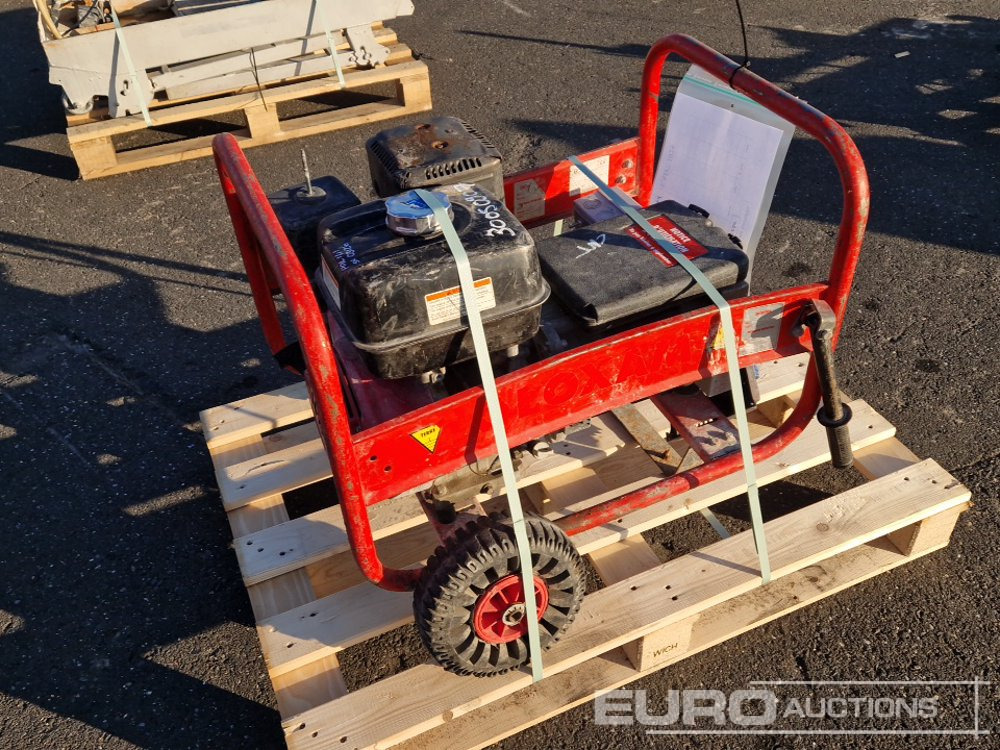 2011 Pramac E8000 - Sähkögeneraattori: kuva 2011 Pramac E8000 - Sähkögeneraattori 2011 Pramac E8000 - Sähkögeneraattori: kuva 2011 Pramac E8000 - Sähkögeneraattori