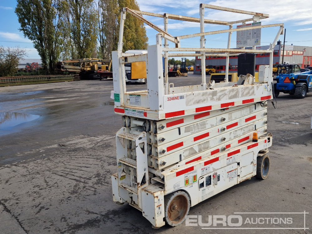 2013 Genie GS-3232 - Saksilava: kuva 2013 Genie GS-3232 - Saksilava 2013 Genie GS-3232 - Saksilava: kuva 2013 Genie GS-3232 - Saksilava