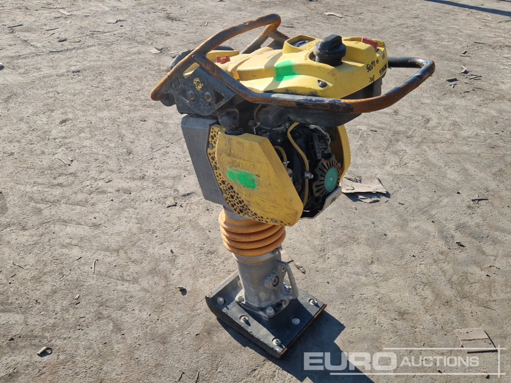 2014 Bomag BT 65 - Asfaltinlaskija: kuva 2014 Bomag BT 65 - Asfaltinlaskija 2014 Bomag BT 65 - Asfaltinlaskija: kuva 2014 Bomag BT 65 - Asfaltinlaskija