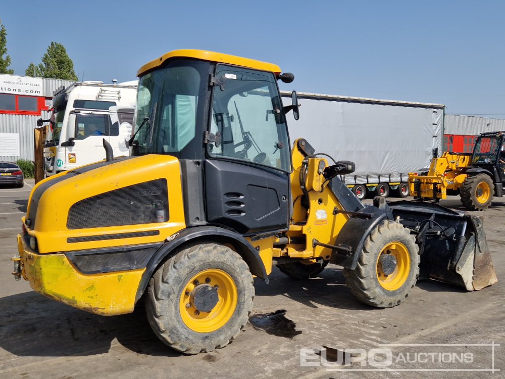 2014 JCB 407 T4 - Pyöräkuormaaja: kuva 2014 JCB 407 T4 - Pyöräkuormaaja 2014 JCB 407 T4 - Pyöräkuormaaja: kuva 2014 JCB 407 T4 - Pyöräkuormaaja