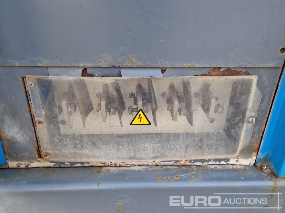 Sähkögeneraattori 2015 Atlas Copco QAS400: kuva Sähkögeneraattori 2015 Atlas Copco QAS400