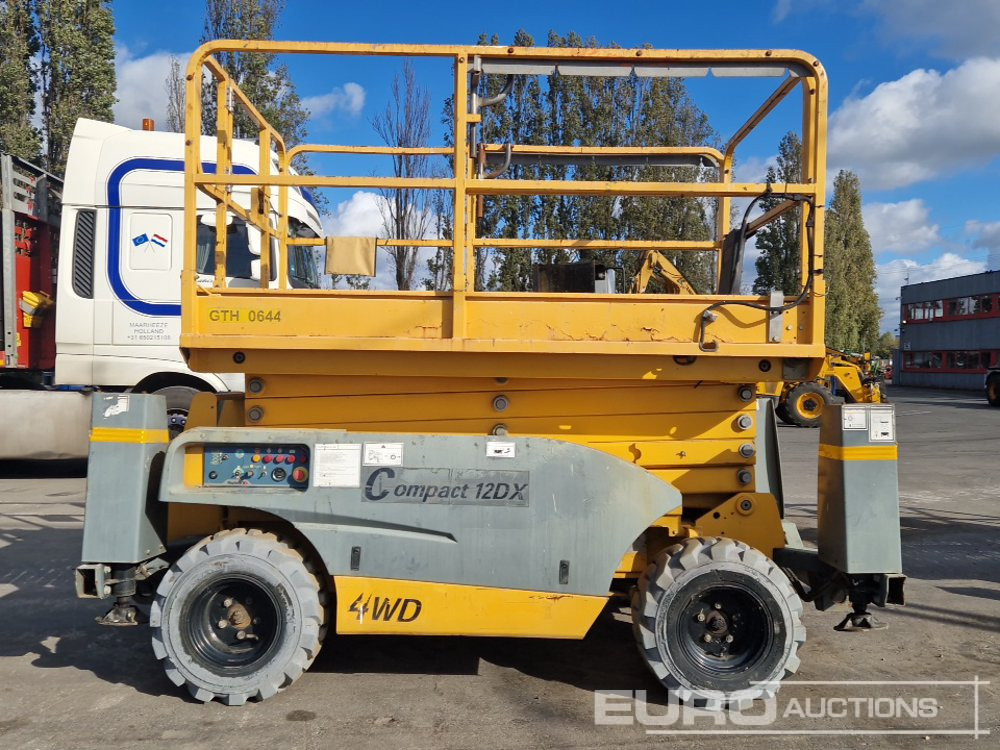 2017 Haulotte Compact 12DX - Saksilava: kuva 2017 Haulotte Compact 12DX - Saksilava 2017 Haulotte Compact 12DX - Saksilava: kuva 2017 Haulotte Compact 12DX - Saksilava