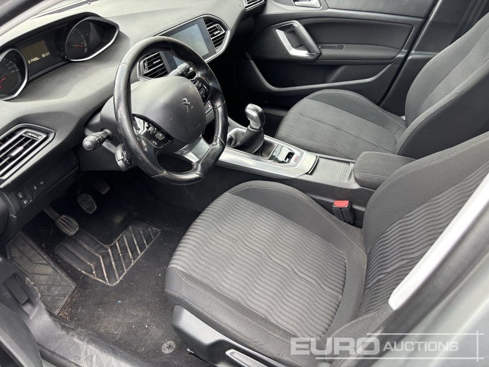 2017 Peugeot 308 HB - Henkilöauto: kuva 2017 Peugeot 308 HB - Henkilöauto 2017 Peugeot 308 HB - Henkilöauto: kuva 2017 Peugeot 308 HB - Henkilöauto