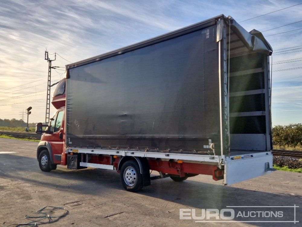 2017 Peugot Boxer, Electric Windows, A/C, Curtain Sider, JEGGER Boxes (New Engine (63000 km)) - Pressukapelli tavara-auto: kuva 2017 Peugot Boxer, Electric Windows, A/C, Curtain Sider, JEGGER Boxes (New Engine (63000 km)) - Pressukapelli tavara-auto 2017 Peugot Boxer, Electric Windows, A/C, Curtain Sider, JEGGER Boxes (New Engine (63000 km)) - Pressukapelli tavara-auto: kuva 2017 Peugot Boxer, Electric Windows, A/C, Curtain Sider, JEGGER Boxes (New Engine (63000 km)) - Pressukapelli tavara-auto