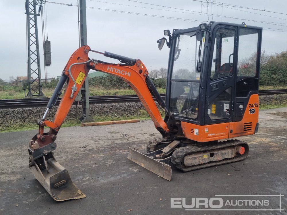 2019 Hitachi ZX19-5A CR - Minikuormaaja: kuva 2019 Hitachi ZX19-5A CR - Minikuormaaja 2019 Hitachi ZX19-5A CR - Minikuormaaja: kuva 2019 Hitachi ZX19-5A CR - Minikuormaaja