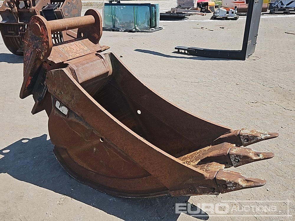 23" Digging Bucket - Kauha: kuva 23" Digging Bucket - Kauha 23" Digging Bucket - Kauha: kuva 23" Digging Bucket - Kauha