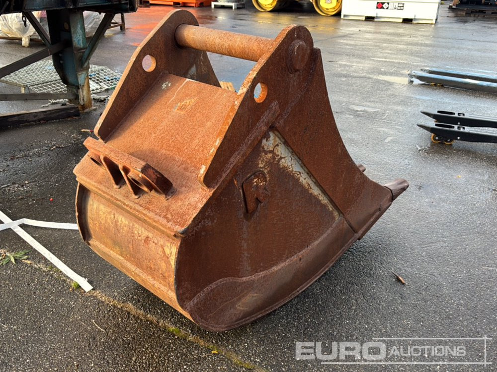 24" Digging Bucket, MS21 - Kauha: kuva 24" Digging Bucket, MS21 - Kauha 24" Digging Bucket, MS21 - Kauha: kuva 24" Digging Bucket, MS21 - Kauha