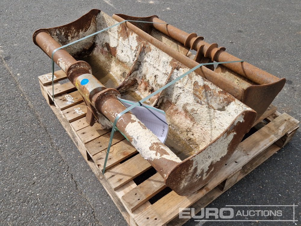 48", 40" Ditching Buckets, MORIN to suit 2-5 Ton Excavator (2 of) - Kauha: kuva 48", 40" Ditching Buckets, MORIN to suit 2-5 Ton Excavator (2 of) - Kauha 48", 40" Ditching Buckets, MORIN to suit 2-5 Ton Excavator (2 of) - Kauha: kuva 48", 40" Ditching Buckets, MORIN to suit 2-5 Ton Excavator (2 of) - Kauha