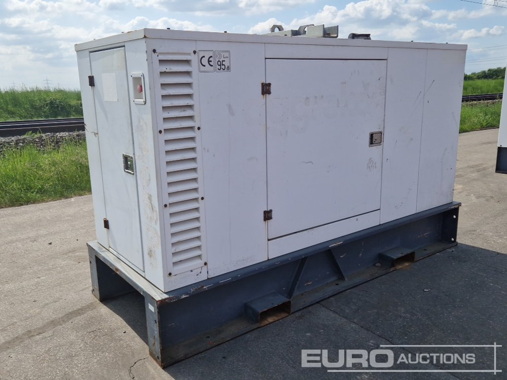 Aggreko 60kVA Static Generator, Iveco Turbo Diesel Engine - Sähkögeneraattori: kuva Aggreko 60kVA Static Generator, Iveco Turbo Diesel Engine - Sähkögeneraattori Aggreko 60kVA Static Generator, Iveco Turbo Diesel Engine - Sähkögeneraattori: kuva Aggreko 60kVA Static Generator, Iveco Turbo Diesel Engine - Sähkögeneraattori
