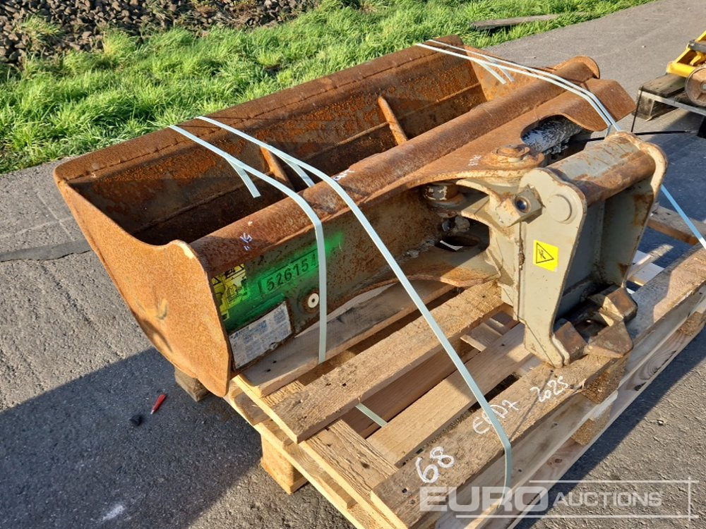 Arden 51" Tilt Ditching Bucket - Kauha: kuva Arden 51" Tilt Ditching Bucket - Kauha Arden 51" Tilt Ditching Bucket - Kauha: kuva Arden 51" Tilt Ditching Bucket - Kauha