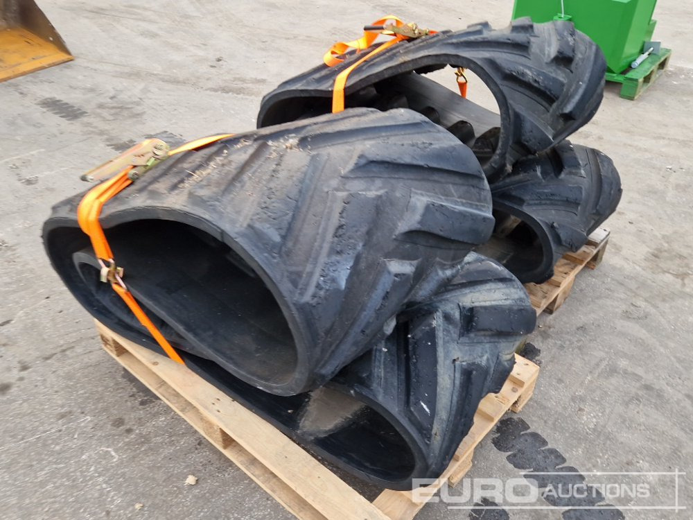 Camso 24" Rubber Tracks (2 of) 1 pair of Camso Rubber Tracks in size 24" to suit John Deere 8RX Tractors - Telaketju - Rakennuskoneet: kuva Camso 24" Rubber Tracks (2 of) 1 pair of Camso Rubber Tracks in size 24" to suit John Deere 8RX Tractors - Telaketju - Rakennuskoneet Camso 24" Rubber Tracks (2 of) 1 pair of Camso Rubber Tracks in size 24" to suit John Deere 8RX Tractors - Telaketju - Rakennuskoneet: kuva Camso 24" Rubber Tracks (2 of) 1 pair of Camso Rubber Tracks in size 24" to suit John Deere 8RX Tractors - Telaketju - Rakennuskoneet