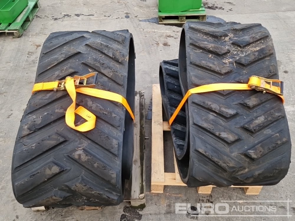 Camso 24" Rubber Tracks (2 of) 1 pair of Camso Rubber Tracks in size 24" to suit John Deere 8RX Tractors - Telaketju - Rakennuskoneet: kuva Camso 24" Rubber Tracks (2 of) 1 pair of Camso Rubber Tracks in size 24" to suit John Deere 8RX Tractors - Telaketju - Rakennuskoneet Camso 24" Rubber Tracks (2 of) 1 pair of Camso Rubber Tracks in size 24" to suit John Deere 8RX Tractors - Telaketju - Rakennuskoneet: kuva Camso 24" Rubber Tracks (2 of) 1 pair of Camso Rubber Tracks in size 24" to suit John Deere 8RX Tractors - Telaketju - Rakennuskoneet