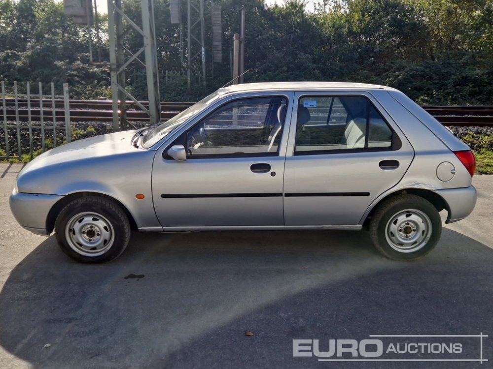 Ford Fiesta - Henkilöauto: kuva Ford Fiesta - Henkilöauto Ford Fiesta - Henkilöauto: kuva Ford Fiesta - Henkilöauto