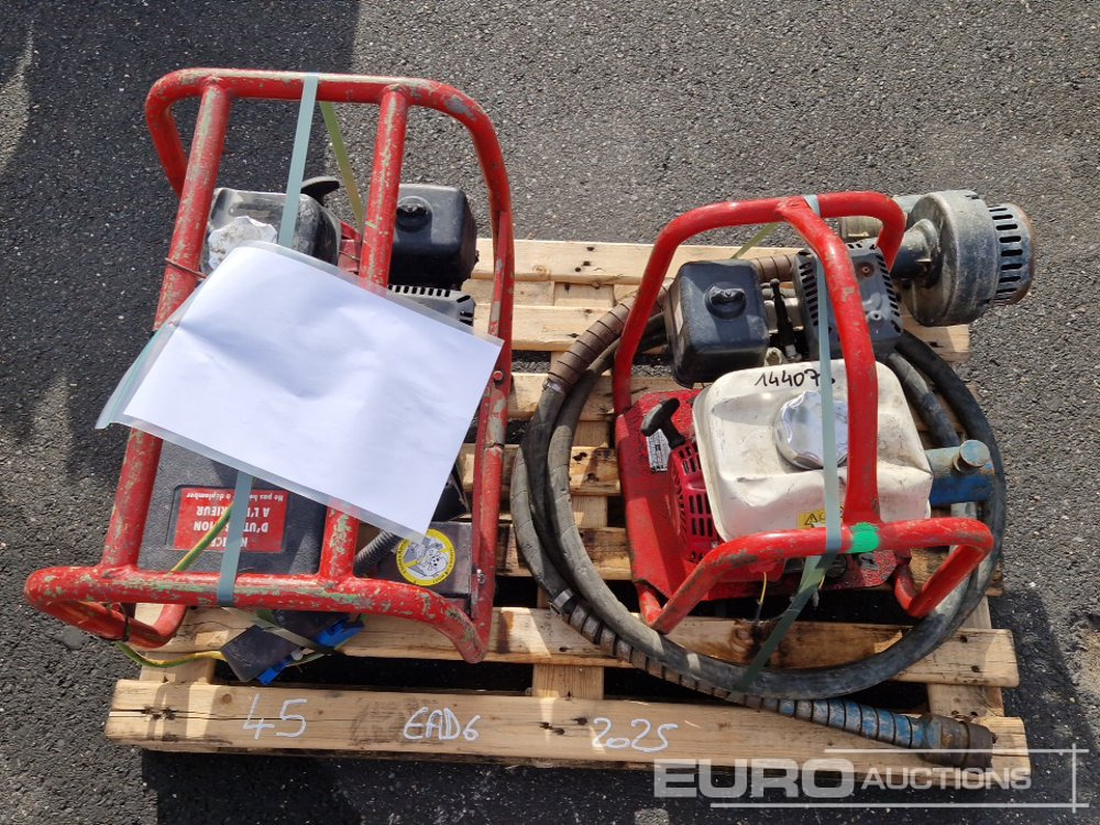 Generator + Petrol Drive Unit / Water Pump - Sähkögeneraattori: kuva Generator + Petrol Drive Unit / Water Pump - Sähkögeneraattori Generator + Petrol Drive Unit / Water Pump - Sähkögeneraattori: kuva Generator + Petrol Drive Unit / Water Pump - Sähkögeneraattori