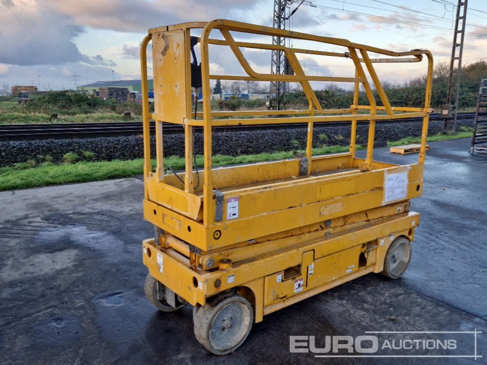 Haulotte Compact 8 - Henkilönostin: kuva Haulotte Compact 8 - Henkilönostin Haulotte Compact 8 - Henkilönostin: kuva Haulotte Compact 8 - Henkilönostin