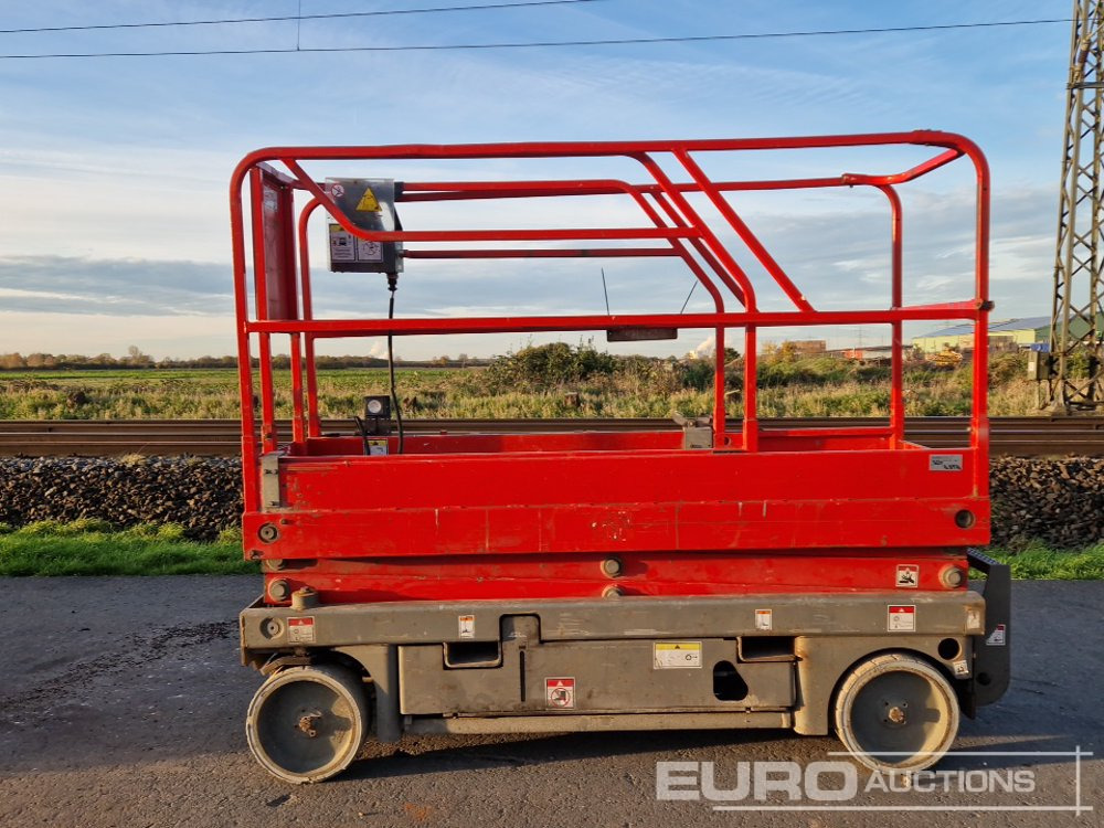 Haulotte Electric Scissor Lift - Henkilönostin: kuva Haulotte Electric Scissor Lift - Henkilönostin Haulotte Electric Scissor Lift - Henkilönostin: kuva Haulotte Electric Scissor Lift - Henkilönostin