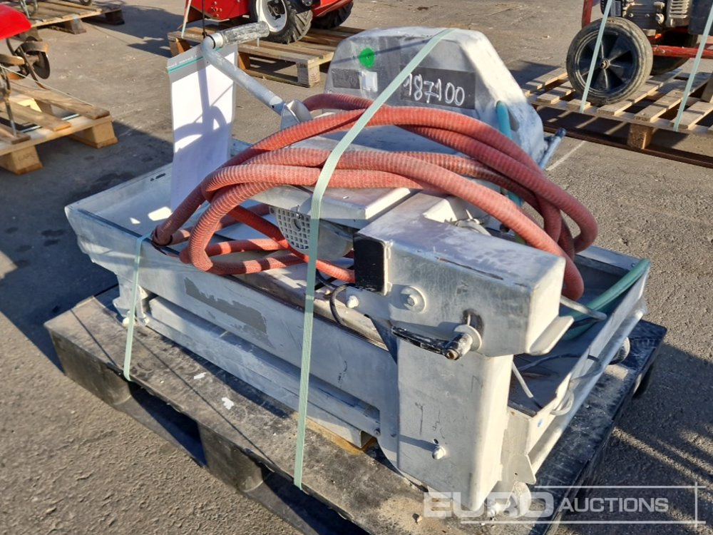 Husqvarna TS350E - Asfaltinlaskija: kuva Husqvarna TS350E - Asfaltinlaskija Husqvarna TS350E - Asfaltinlaskija: kuva Husqvarna TS350E - Asfaltinlaskija