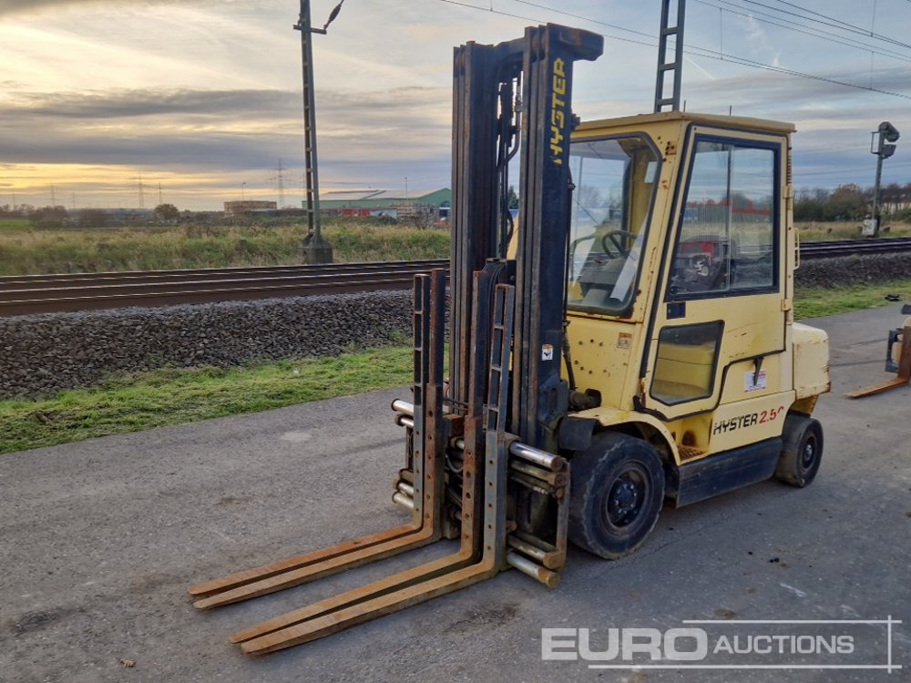 Hyster H2.50XM - Vastapainotrukki: kuva Hyster H2.50XM - Vastapainotrukki Hyster H2.50XM - Vastapainotrukki: kuva Hyster H2.50XM - Vastapainotrukki
