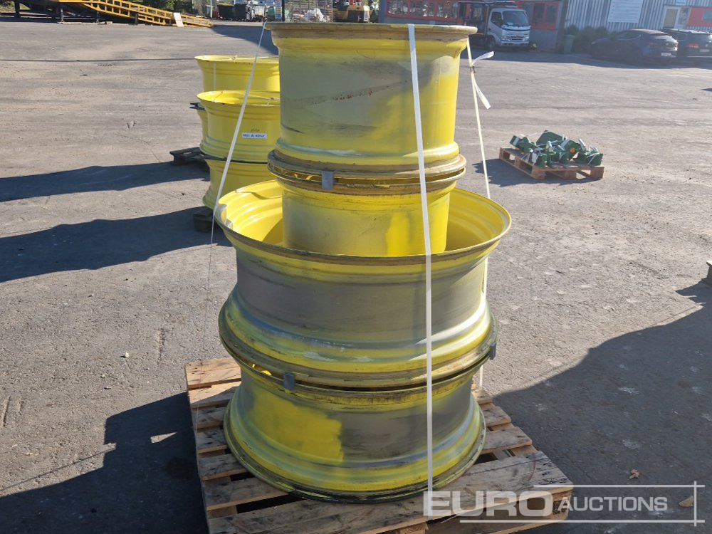 John Deere 15x24/15x38 Fixed Rim Set, FRONT: Center Bore: 221mm, Pitch Circle: 275mm, 8 Screw Holes, REAR: Center Bore: 152mm, Pitch Circle: 221mm, 8 Screw Holes - Rengas: kuva John Deere 15x24/15x38 Fixed Rim Set, FRONT: Center Bore: 221mm, Pitch Circle: 275mm, 8 Screw Holes, REAR: Center Bore: 152mm, Pitch Circle: 221mm, 8 Screw Holes - Rengas John Deere 15x24/15x38 Fixed Rim Set, FRONT: Center Bore: 221mm, Pitch Circle: 275mm, 8 Screw Holes, REAR: Center Bore: 152mm, Pitch Circle: 221mm, 8 Screw Holes - Rengas: kuva John Deere 15x24/15x38 Fixed Rim Set, FRONT: Center Bore: 221mm, Pitch Circle: 275mm, 8 Screw Holes, REAR: Center Bore: 152mm, Pitch Circle: 221mm, 8 Screw Holes - Rengas