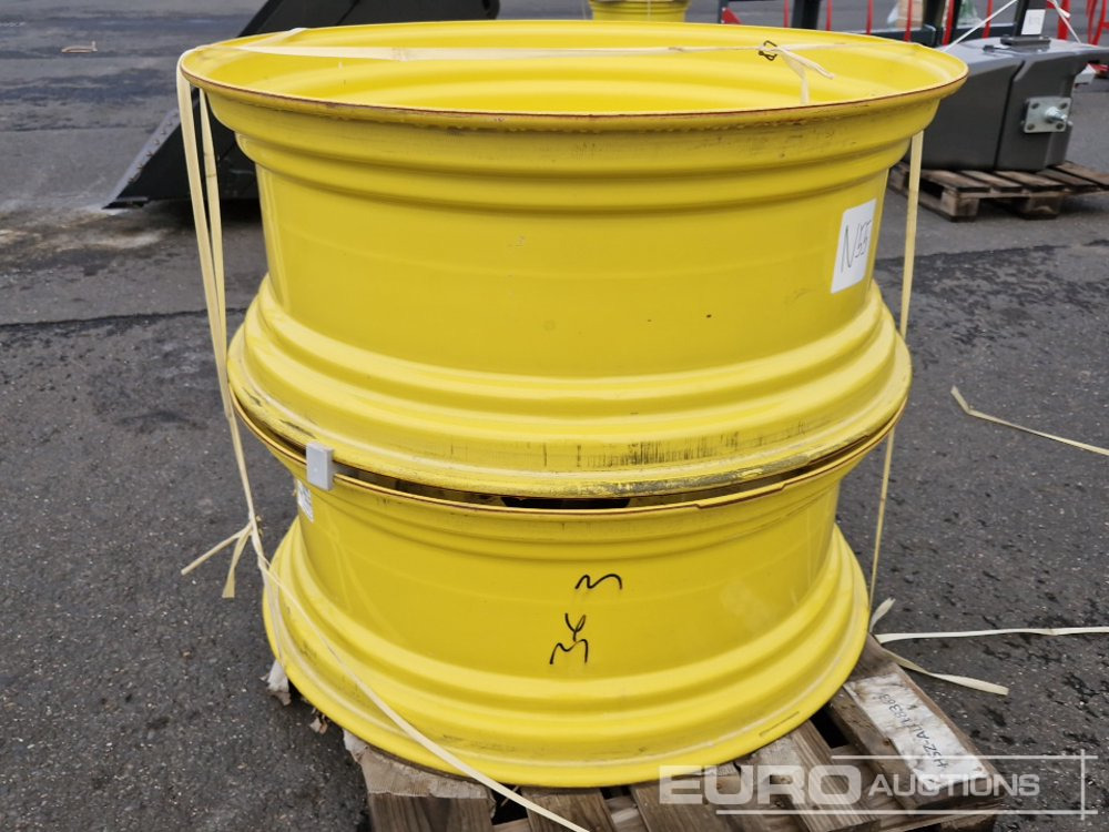 John Deere 15x38 Fixed Rear Rims, Center Bore: 221mm, Pitch Circle: 275mm, 8 Screw Holes (No.AL118363) - Rengas: kuva John Deere 15x38 Fixed Rear Rims, Center Bore: 221mm, Pitch Circle: 275mm, 8 Screw Holes (No.AL118363) - Rengas John Deere 15x38 Fixed Rear Rims, Center Bore: 221mm, Pitch Circle: 275mm, 8 Screw Holes (No.AL118363) - Rengas: kuva John Deere 15x38 Fixed Rear Rims, Center Bore: 221mm, Pitch Circle: 275mm, 8 Screw Holes (No.AL118363) - Rengas
