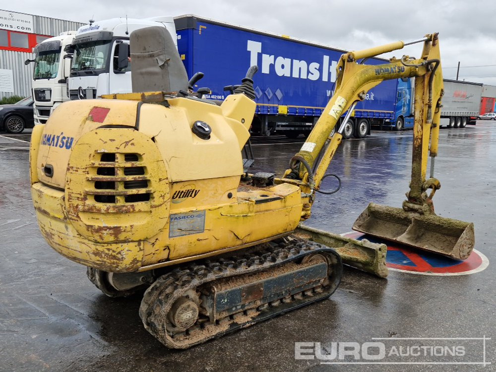 Komatsu PC12R-8 - Minikuormaaja: kuva Komatsu PC12R-8 - Minikuormaaja Komatsu PC12R-8 - Minikuormaaja: kuva Komatsu PC12R-8 - Minikuormaaja
