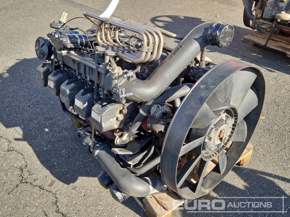MAN 5 Cylinder Turbo Diesel Engine - Moottori: kuva  MAN 5 Cylinder Turbo Diesel Engine - Moottori MAN 5 Cylinder Turbo Diesel Engine - Moottori: kuva  MAN 5 Cylinder Turbo Diesel Engine - Moottori