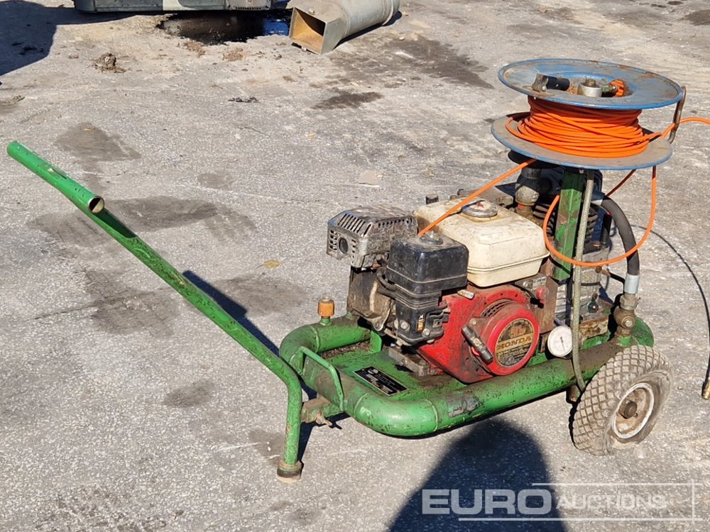 Mobile Compressor - Ilmakompressori: kuva Mobile Compressor - Ilmakompressori Mobile Compressor - Ilmakompressori: kuva Mobile Compressor - Ilmakompressori
