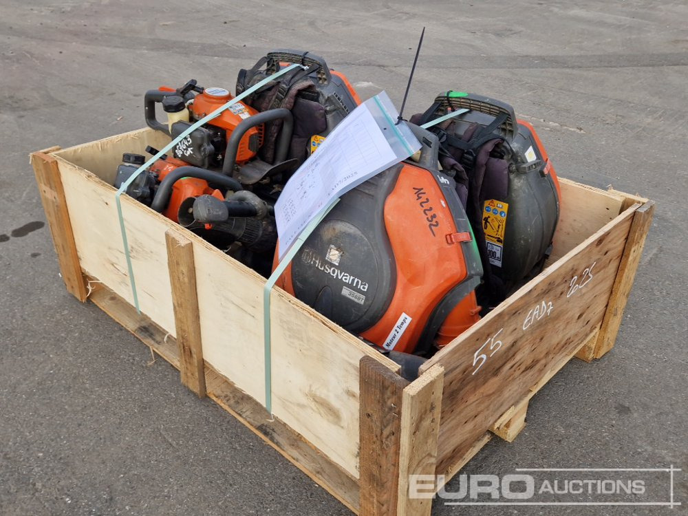 Pallet of Husqvarna Leafblowers, Hedge Trimmers - Rakennustarvikkeet: kuva Pallet of Husqvarna Leafblowers, Hedge Trimmers - Rakennustarvikkeet Pallet of Husqvarna Leafblowers, Hedge Trimmers - Rakennustarvikkeet: kuva Pallet of Husqvarna Leafblowers, Hedge Trimmers - Rakennustarvikkeet