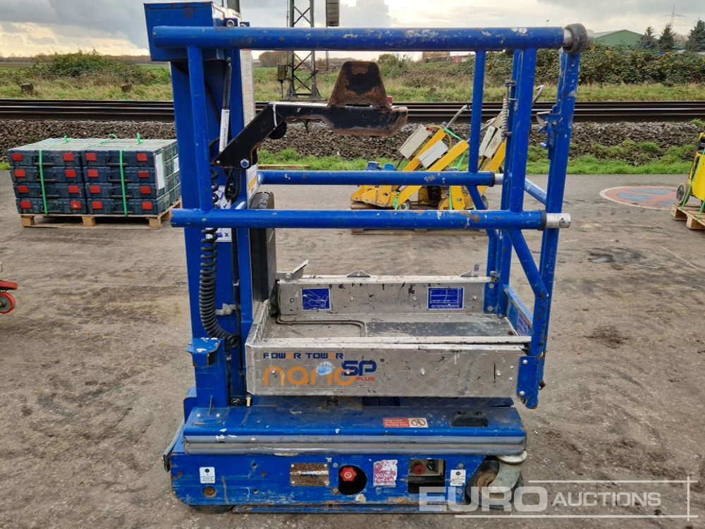 Power Towers Nano - Henkilönostin: kuva Power Towers Nano - Henkilönostin Power Towers Nano - Henkilönostin: kuva Power Towers Nano - Henkilönostin