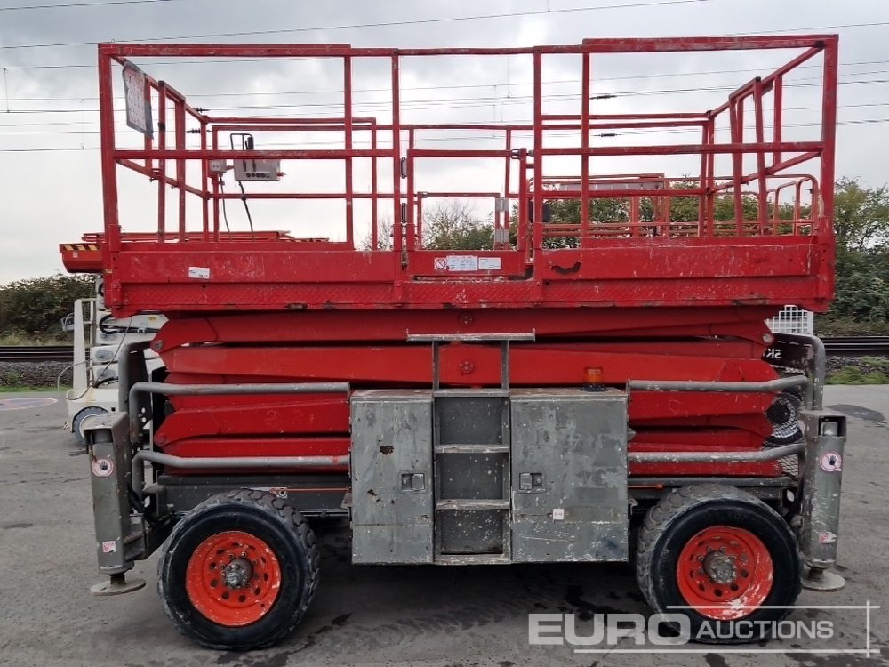 SkyJack SJ8841 - Henkilönostin: kuva SkyJack SJ8841 - Henkilönostin SkyJack SJ8841 - Henkilönostin: kuva SkyJack SJ8841 - Henkilönostin