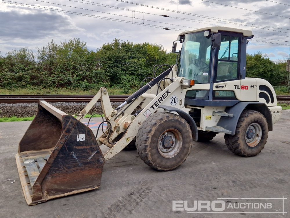 Terex TL80 - Pyöräkuormaaja: kuva Terex TL80 - Pyöräkuormaaja Terex TL80 - Pyöräkuormaaja: kuva Terex TL80 - Pyöräkuormaaja