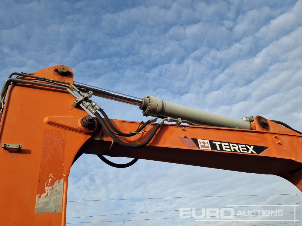 Pyöräalustainen kaivinkone Terex TW150: kuva Pyöräalustainen kaivinkone Terex TW150