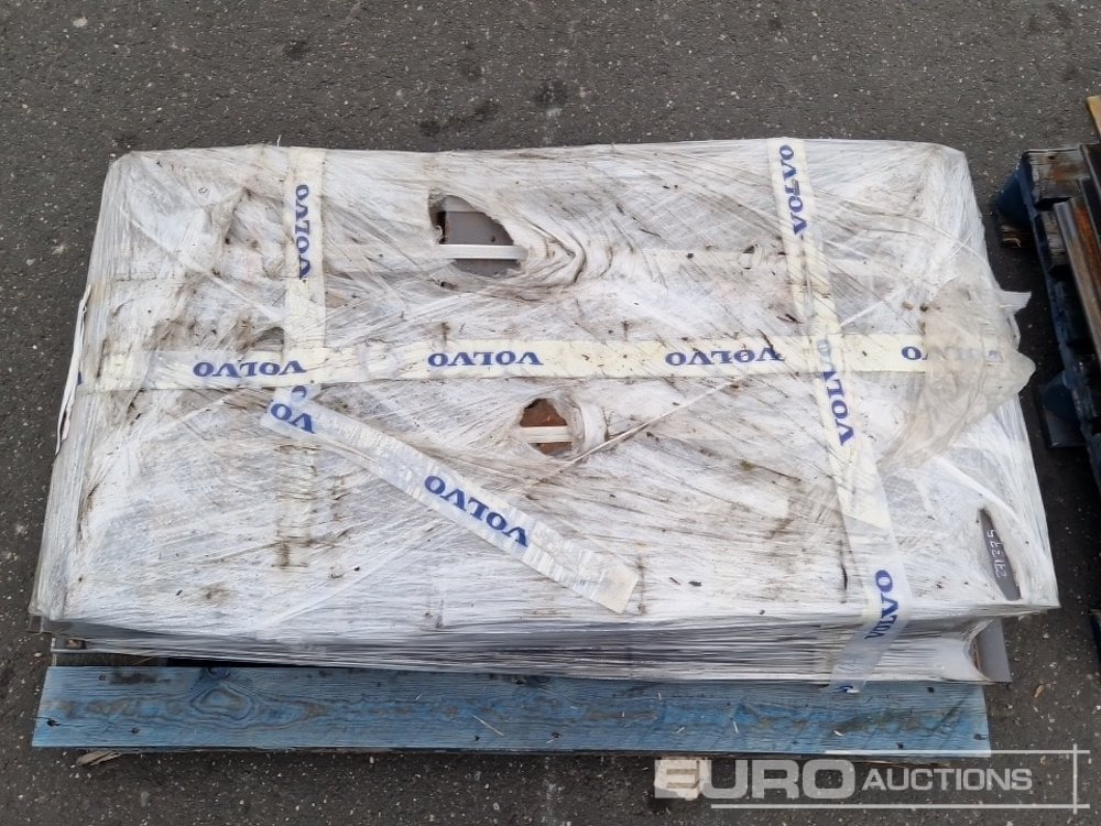 Varaosat - Kaivuri Track Plates to suit Volvo: kuva Varaosat - Kaivuri Track Plates to suit Volvo