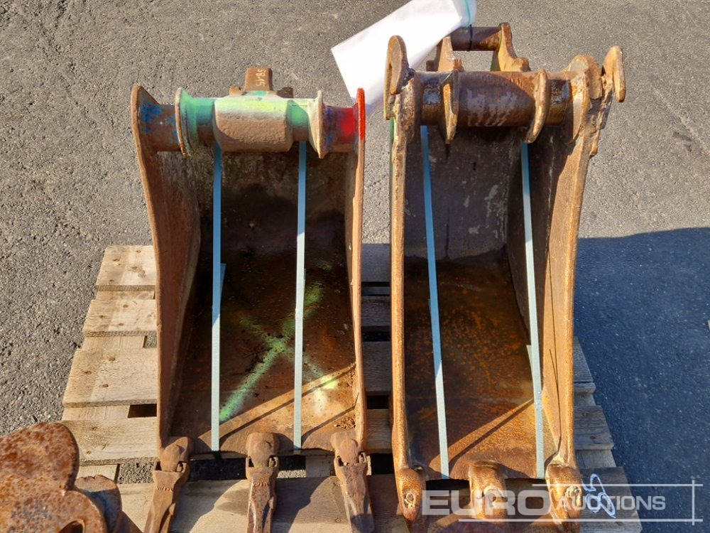 Various Digigng Buckets, MORIn to suit 2-5 Ton Excavator (4 of) - Kauha: kuva Various Digigng Buckets, MORIn to suit 2-5 Ton Excavator (4 of) - Kauha Various Digigng Buckets, MORIn to suit 2-5 Ton Excavator (4 of) - Kauha: kuva Various Digigng Buckets, MORIn to suit 2-5 Ton Excavator (4 of) - Kauha
