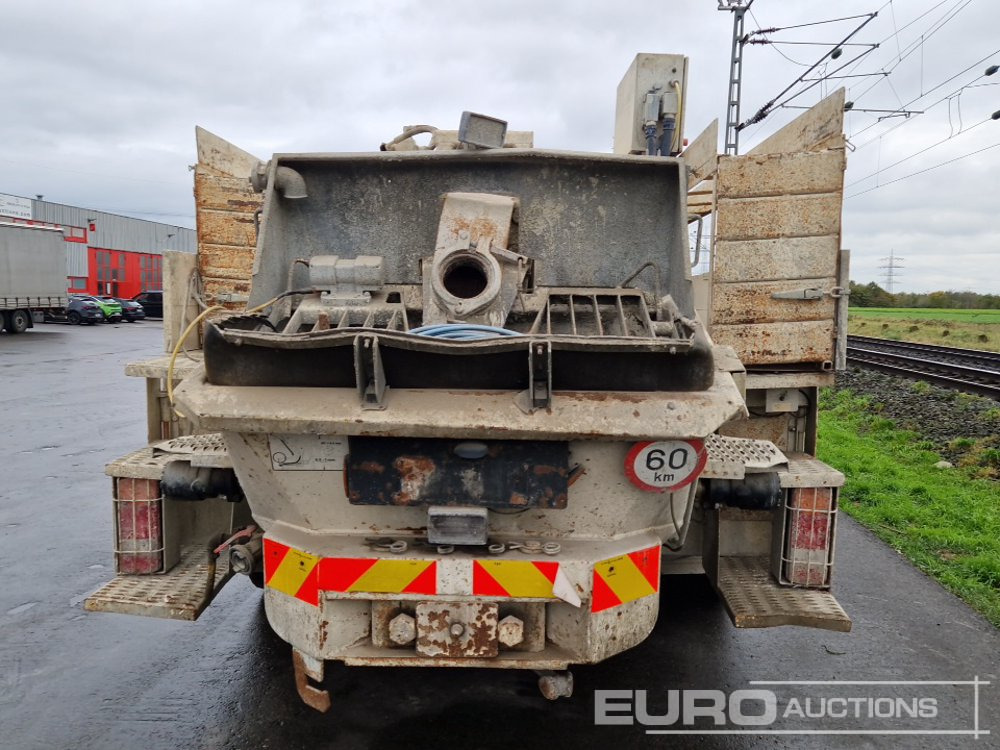 Volvo 290 - Betoniauto: kuva  Volvo 290 - Betoniauto Volvo 290 - Betoniauto: kuva  Volvo 290 - Betoniauto