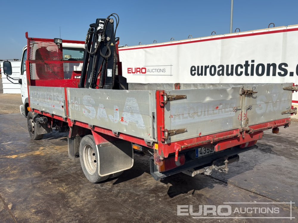 2004 Nissan Cabstar - Lava-kuorma-auto: kuva 2004 Nissan Cabstar - Lava-kuorma-auto 2004 Nissan Cabstar - Lava-kuorma-auto: kuva 2004 Nissan Cabstar - Lava-kuorma-auto