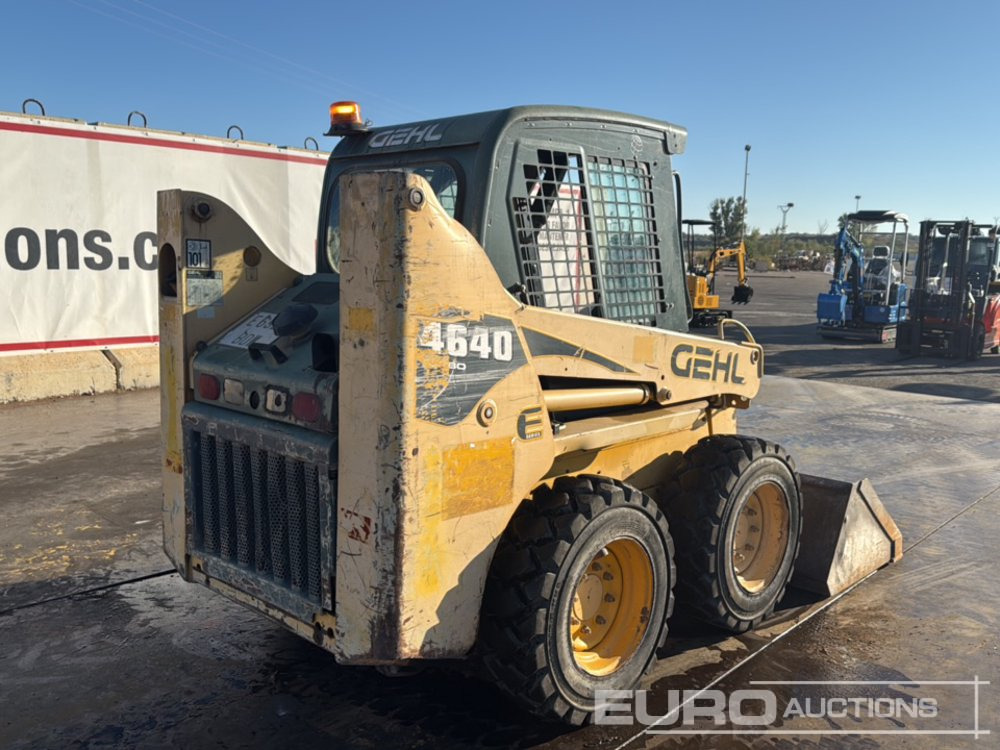 2006 Gehl SL4640SXT - Liukuohjattu kuormaaja: kuva 2006 Gehl SL4640SXT - Liukuohjattu kuormaaja 2006 Gehl SL4640SXT - Liukuohjattu kuormaaja: kuva 2006 Gehl SL4640SXT - Liukuohjattu kuormaaja