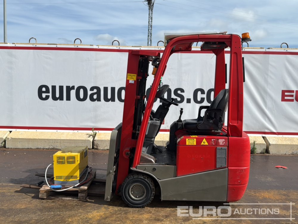 2014 UniCarriers AS1N1L15Q - Vastapainotrukki: kuva 2014 UniCarriers AS1N1L15Q - Vastapainotrukki 2014 UniCarriers AS1N1L15Q - Vastapainotrukki: kuva 2014 UniCarriers AS1N1L15Q - Vastapainotrukki