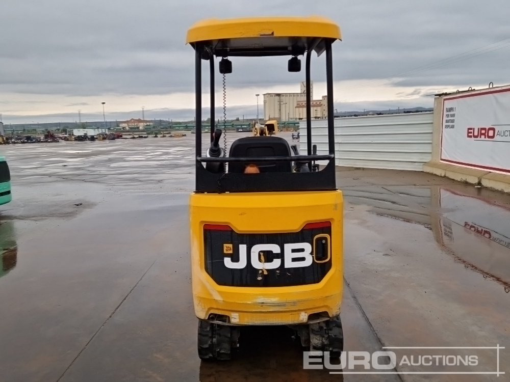 JCB 16C-1 - Minikuormaaja: kuva JCB 16C-1 - Minikuormaaja JCB 16C-1 - Minikuormaaja: kuva JCB 16C-1 - Minikuormaaja