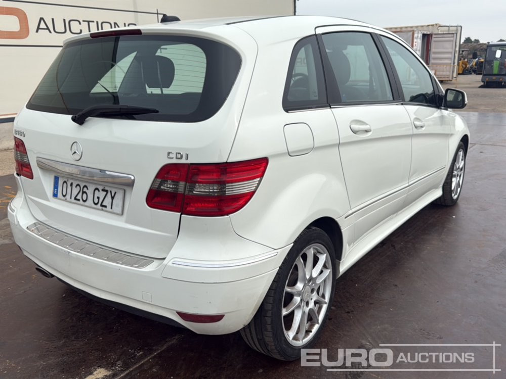 Mercedes Benz B180 CDI - Henkilöauto: kuva Mercedes Benz B180 CDI - Henkilöauto Mercedes Benz B180 CDI - Henkilöauto: kuva Mercedes Benz B180 CDI - Henkilöauto