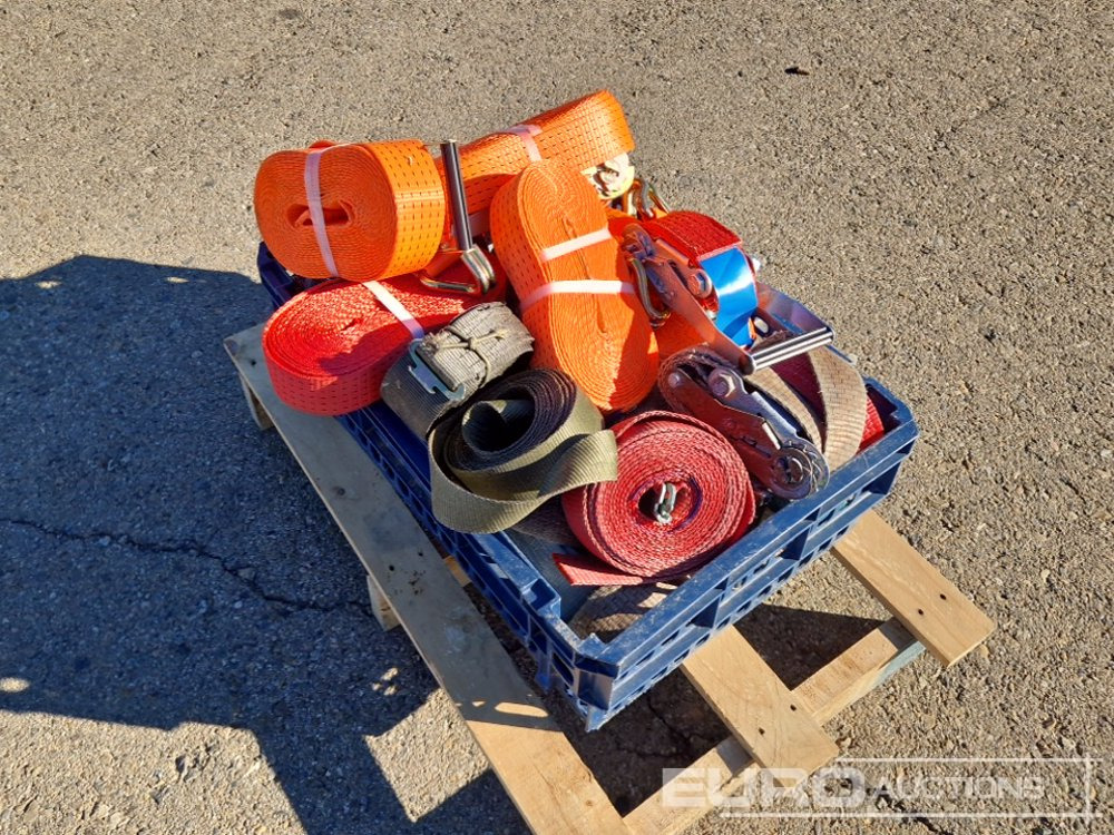 Pallet of Assorted Ratchet Tie-Down Straps - Rakennustarvikkeet: kuva Pallet of Assorted Ratchet Tie-Down Straps - Rakennustarvikkeet Pallet of Assorted Ratchet Tie-Down Straps - Rakennustarvikkeet: kuva Pallet of Assorted Ratchet Tie-Down Straps - Rakennustarvikkeet